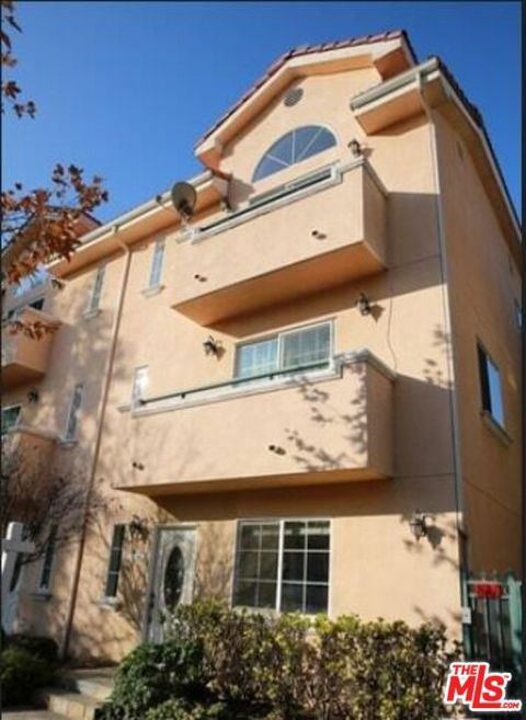 821 S Gramercy Place Unit 2, Los Angeles, CA 90005 - #: 24388445