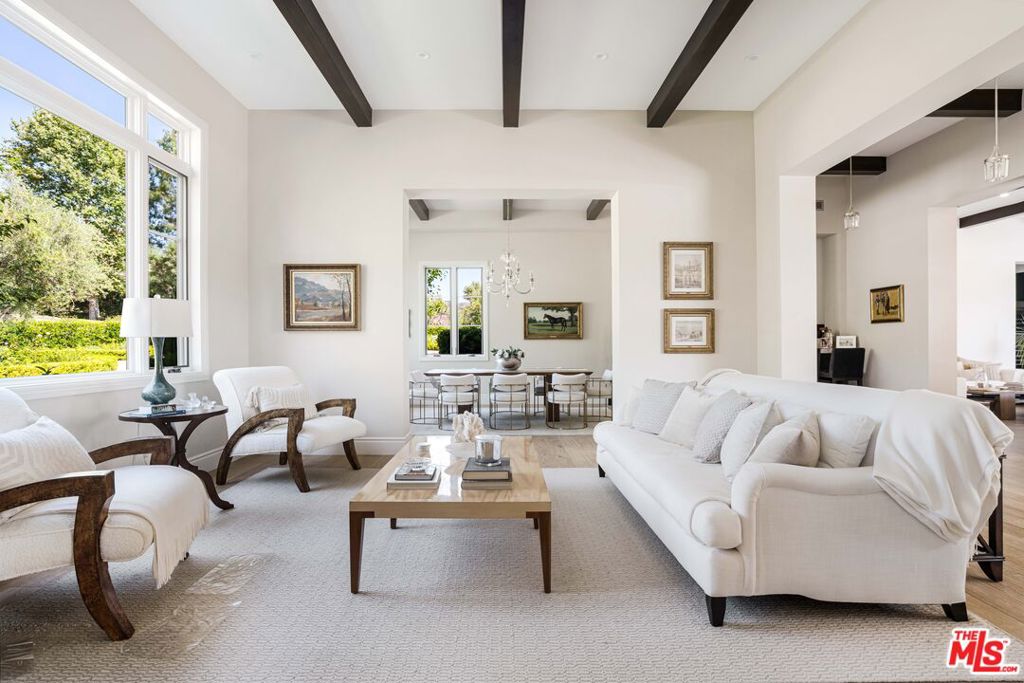 Properties 2 26769 Mulholland Highway