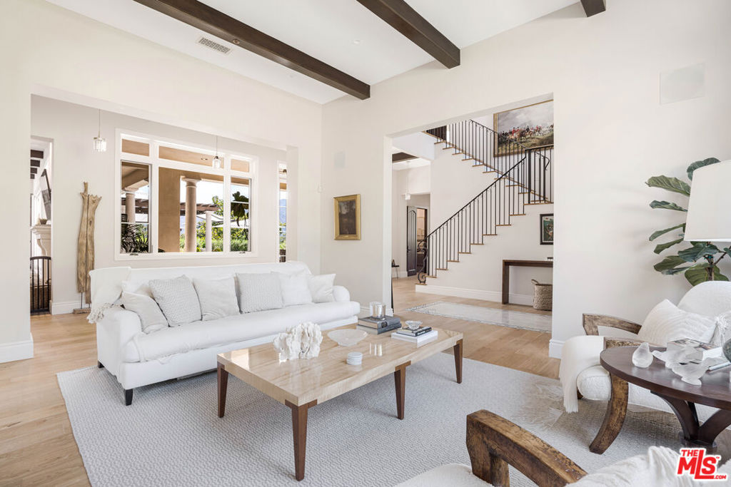 Properties 1 26769 Mulholland Highway
