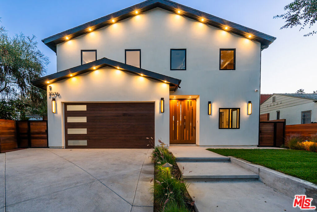 Properties 1 3076 Glenhurst Avenue