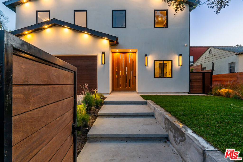 Properties 3 3076 Glenhurst Avenue