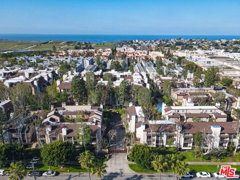 A home in Playa del Rey