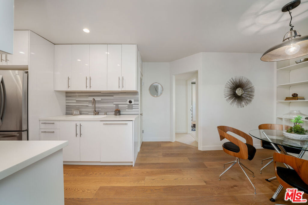 Properties 3 131 N Gale Drive 1C