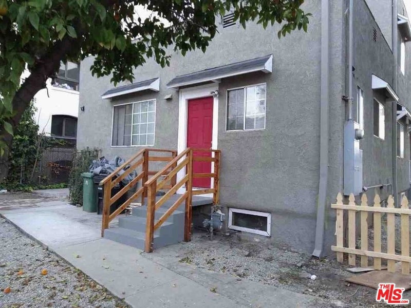 1981 Estrella Avenue