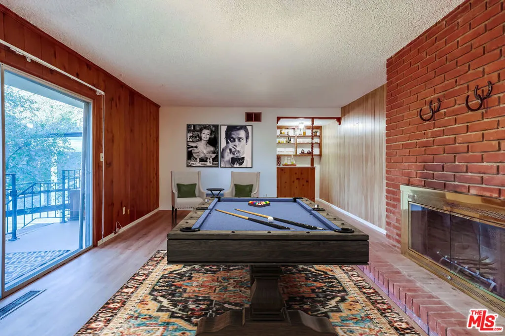 Sunland, California 91040, United States, 4 Bedrooms Bedrooms, ,3 BathroomsBathrooms,Residential,Active,174632