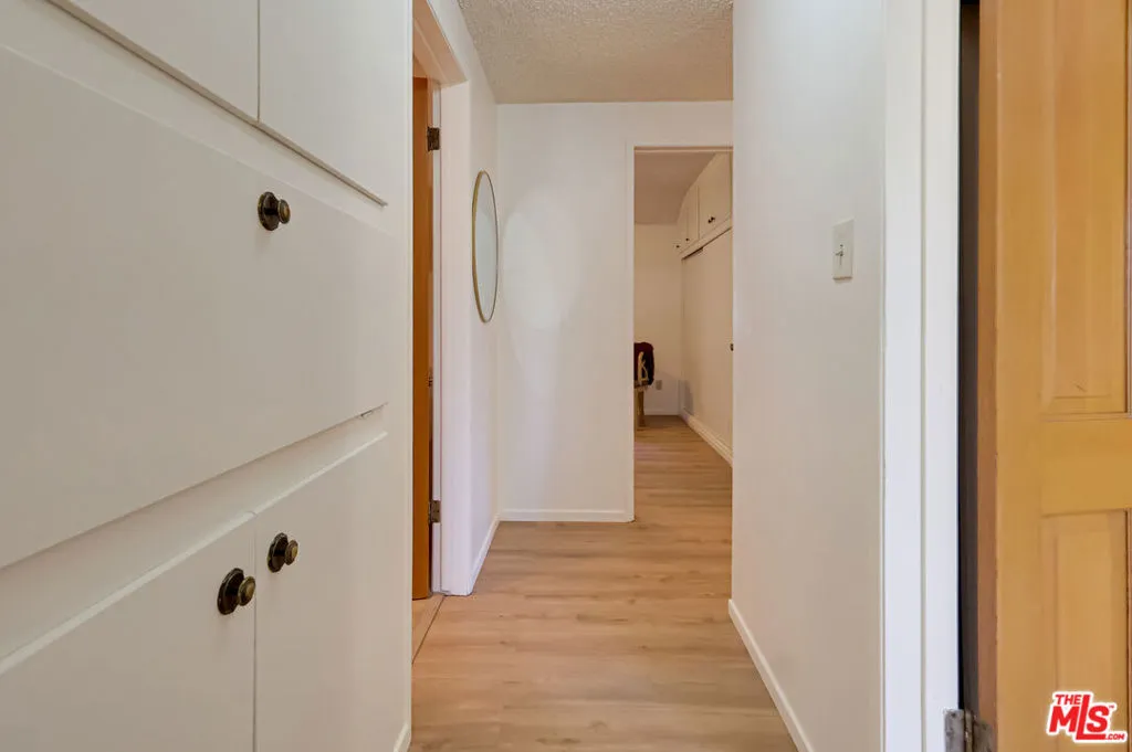 Sunland, California 91040, United States, 4 Bedrooms Bedrooms, ,3 BathroomsBathrooms,Residential,Active,174632