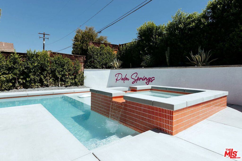 900 S Nueva Vista Drive