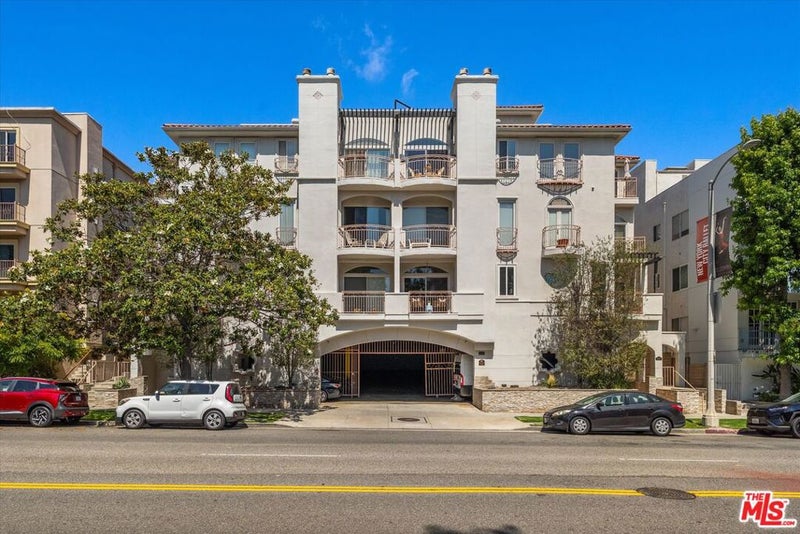 1920 S Beverly Glen Boulevard 101