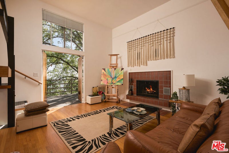 395 Loma Media Road