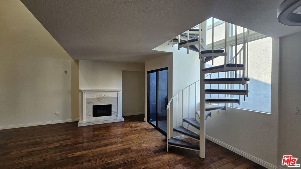 1940 N Highland Avenue 59
