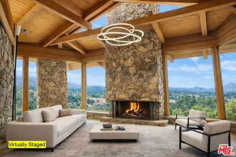 1926 Calle Yucca Thousand Oaks CA 91360