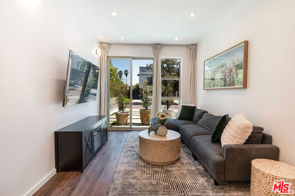 1621 S Bedford Street