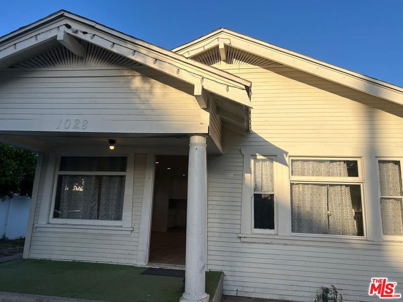1028 Broad Avenue