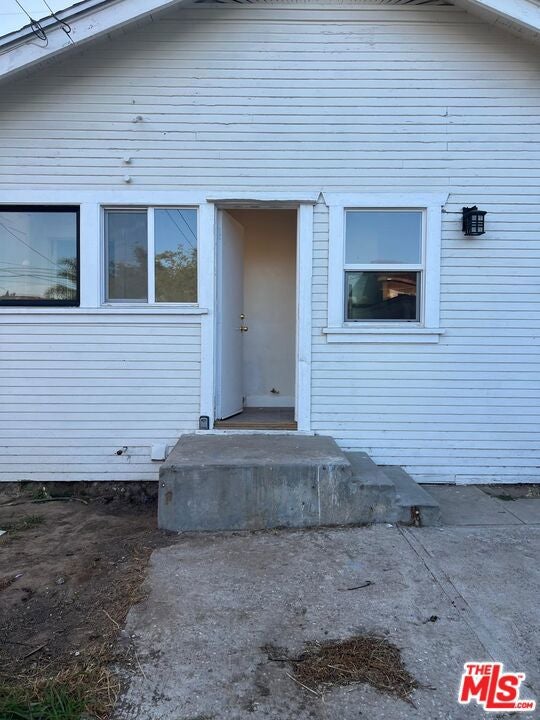 1028 Broad Avenue