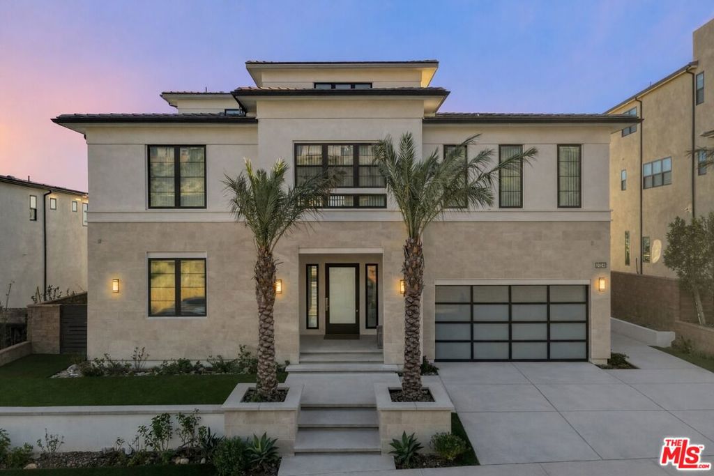 20248 W Willoughby Lane