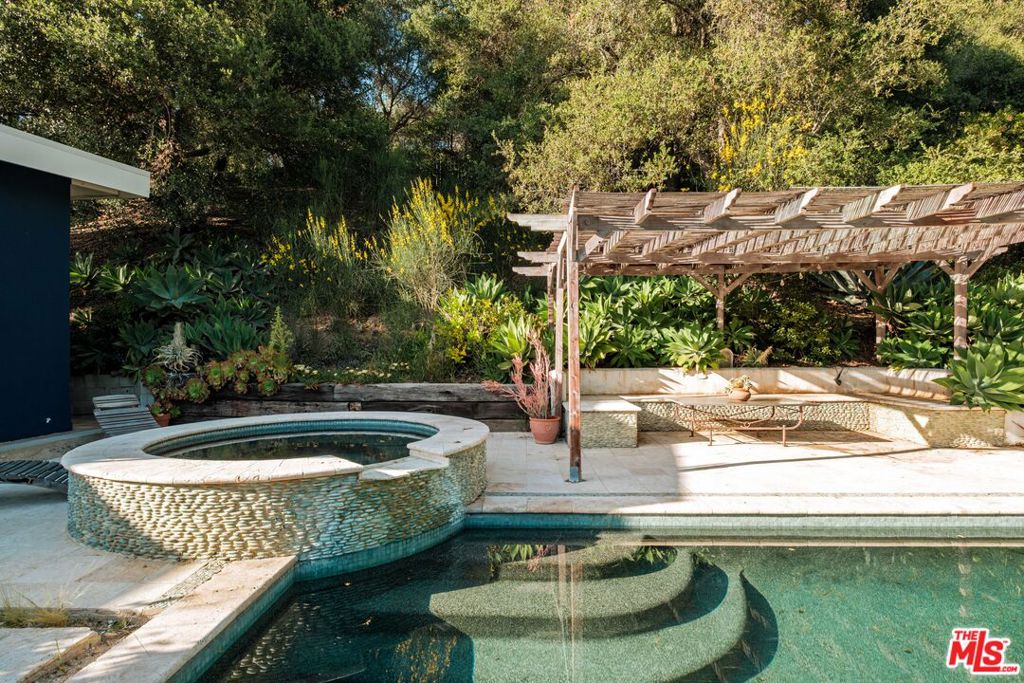 21316 Encina Road