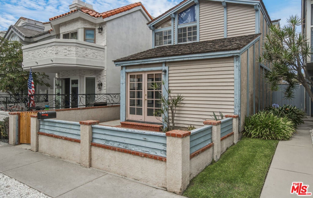 417 8th Street