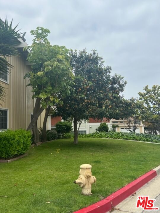 3500 W Manchester Boulevard 386