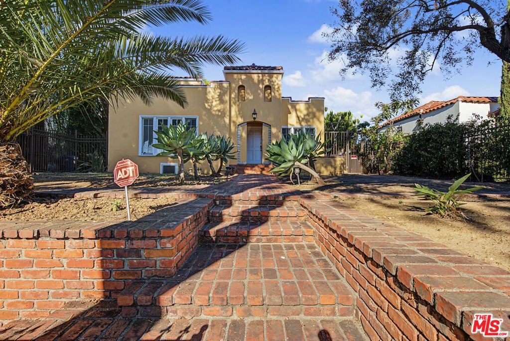 1283 S WINDSOR