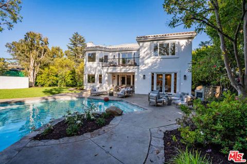 11797 CHAPARAL Street Los Angeles CA 90049