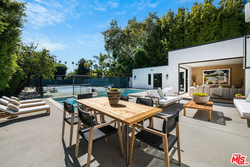 707 N Crescent Drive