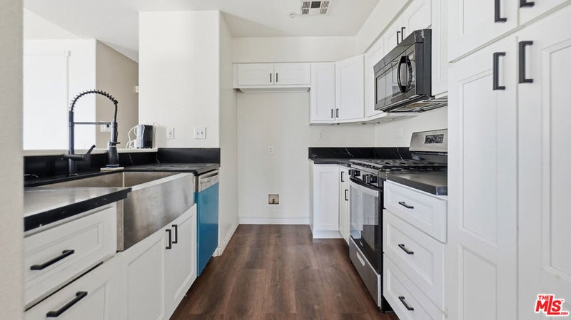 6631 Laurelton Lane 204