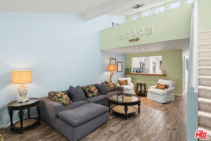 19525 Starfish Lane