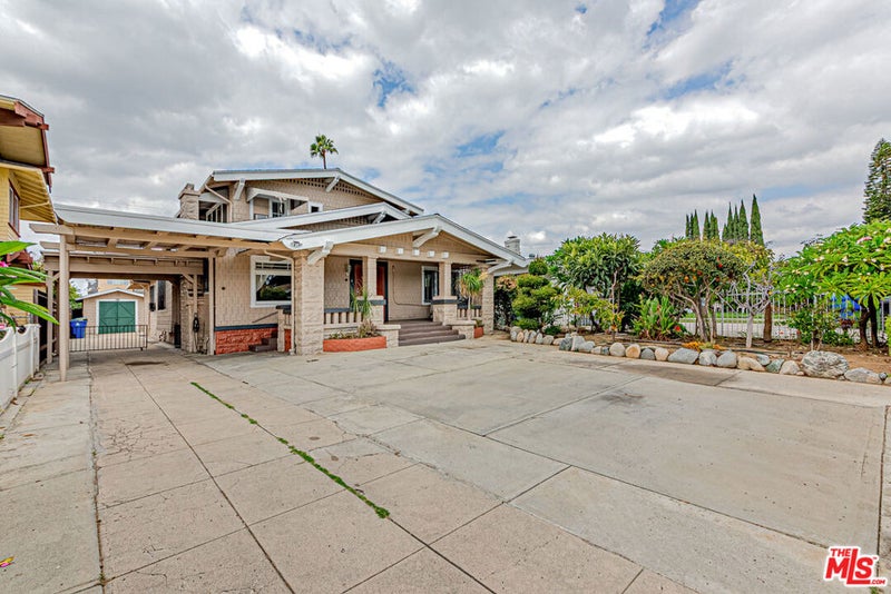 163 S Hobart Boulevard