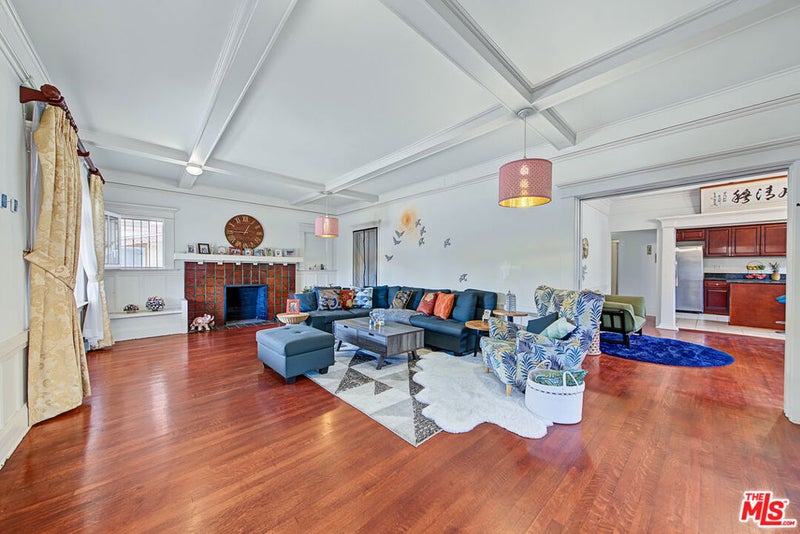 163 S Hobart Boulevard