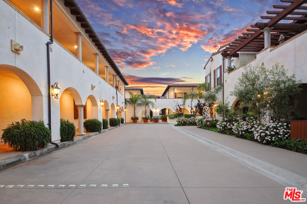 28220 Highridge Road 208