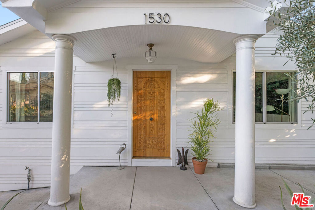 1530 Allesandro Street