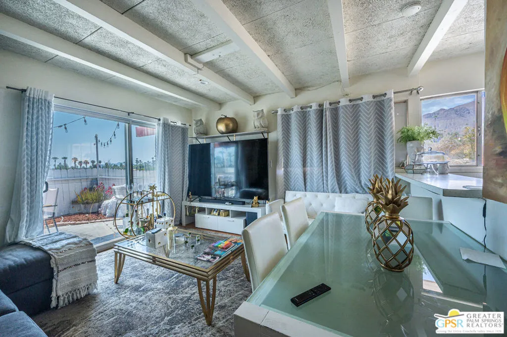 Rancho Mirage, California 92270, United States, 5 Bedrooms Bedrooms, ,4 BathroomsBathrooms,Residential,Active,224300