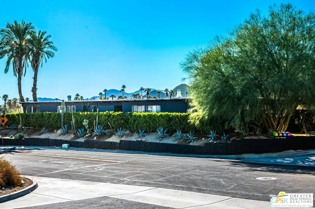 Rancho Mirage, California 92270, United States, 5 Bedrooms Bedrooms, ,4 BathroomsBathrooms,Residential,Active,224300