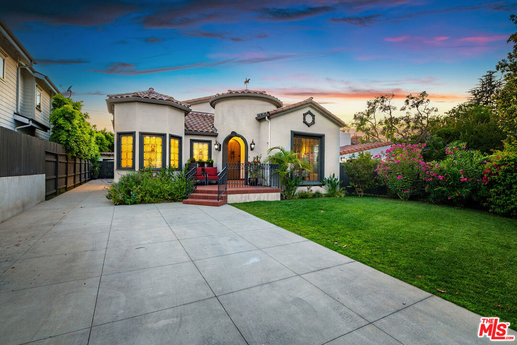 Properties 3 4359 Clybourn Avenue