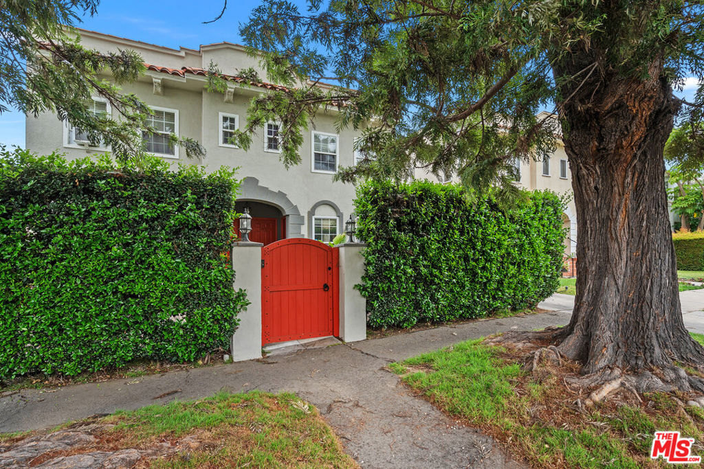 1357 S Cloverdale Avenue