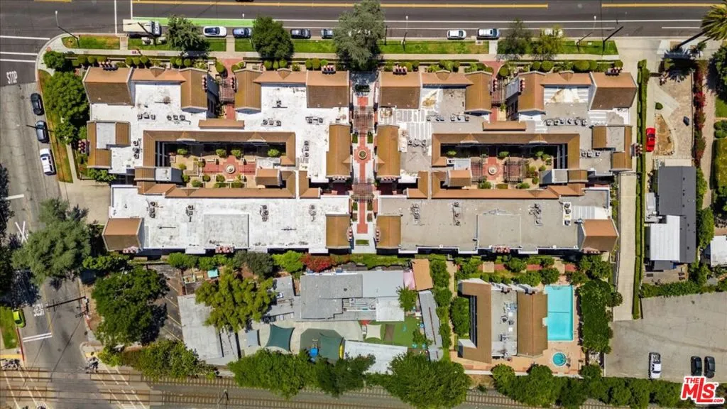 South Pasadena, California 91030, United States, 2 Bedrooms Bedrooms, ,2 BathroomsBathrooms,Residential,Active,139581