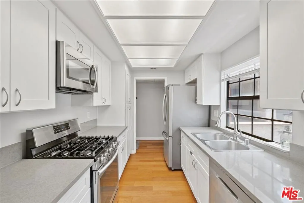 South Pasadena, California 91030, United States, 2 Bedrooms Bedrooms, ,2 BathroomsBathrooms,Residential,Active,139581