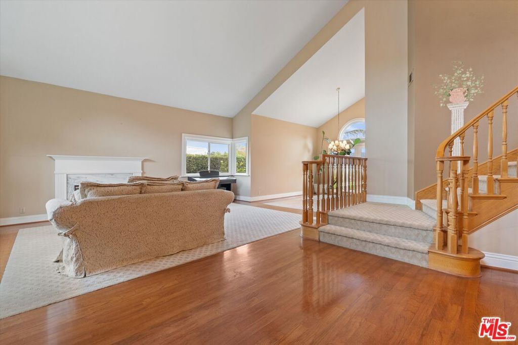5266 Seneca Place