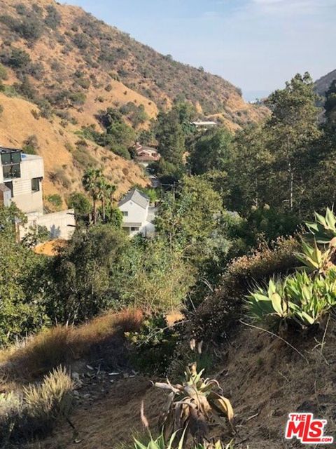 2301 Nichols Canyon Los Angeles CA 90046