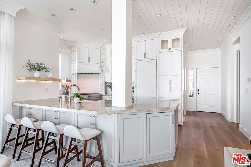 1500 E Ocean Boulevard 401