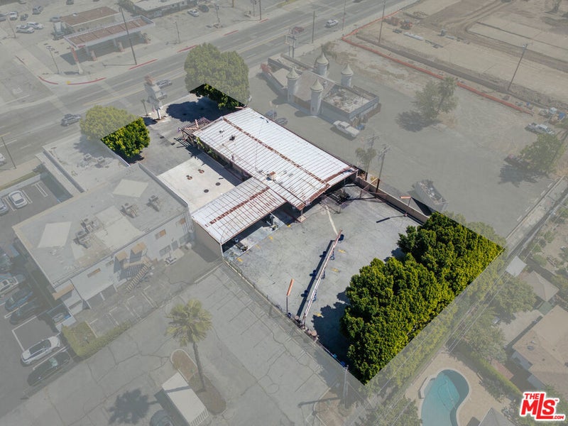 530 E Foothill Boulevard