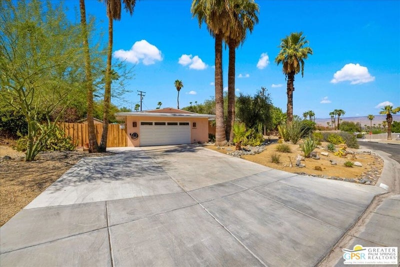 38061 Chuperosa Lane