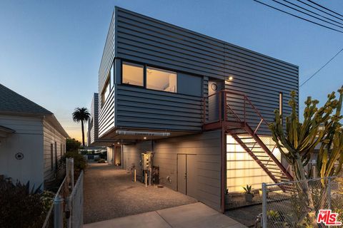 161 N Garden Street Ventura CA 93001