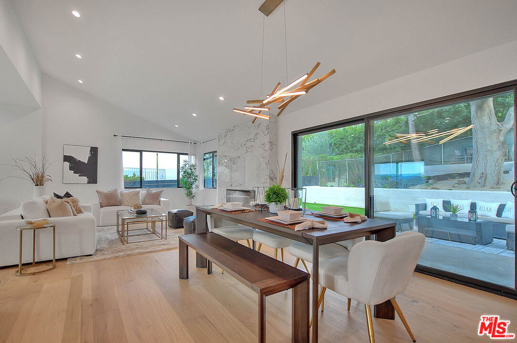 5272 Veronica Street