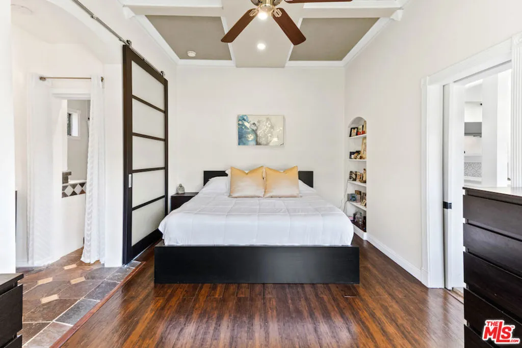 Los Angeles, California 90069, United States, 3 Bedrooms Bedrooms, ,3 BathroomsBathrooms,Residential,Active,151210