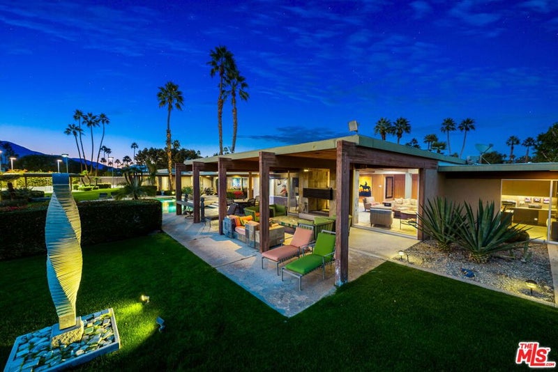 71111 Tamarisk Lane