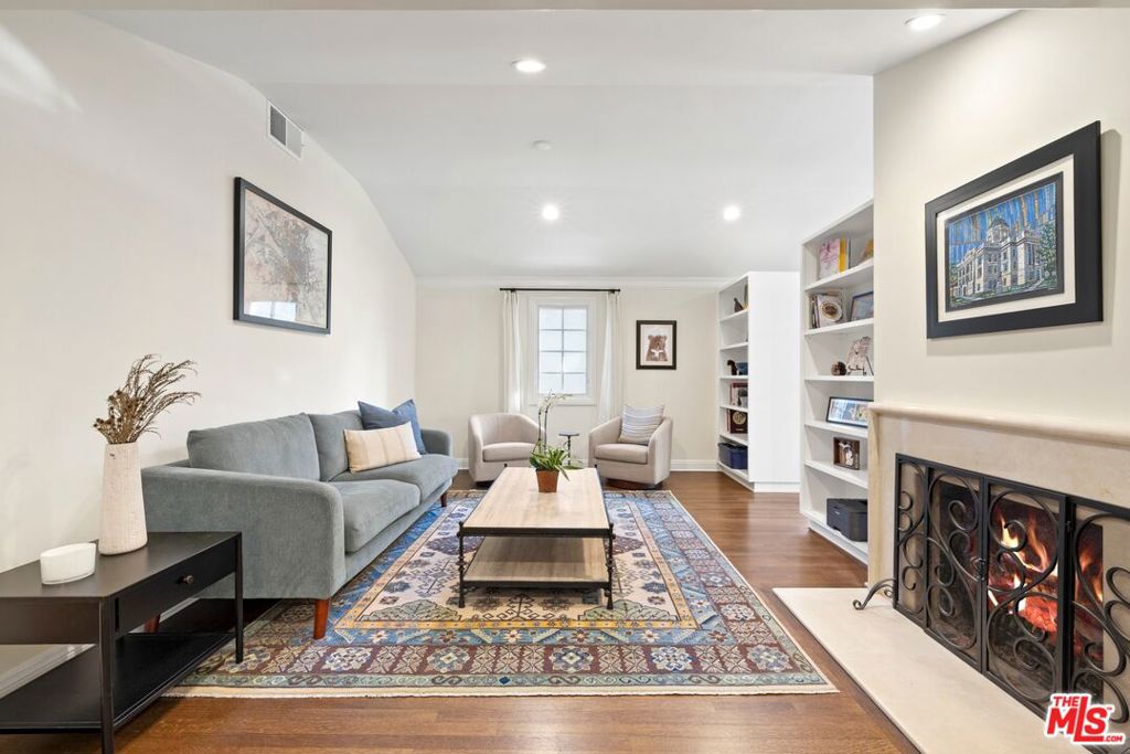 2724 Westwood Boulevard