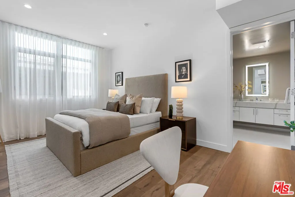 Beverly Hills, California 90210, United States, 2 Bedrooms Bedrooms, ,3 BathroomsBathrooms,Residential,Active,204217