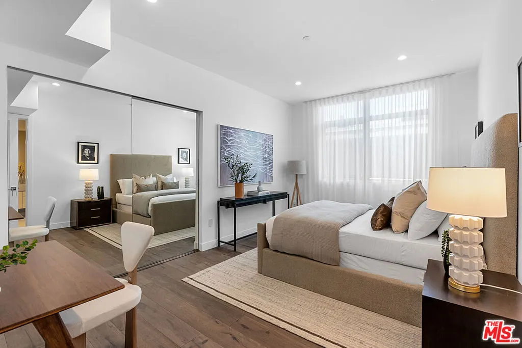 Beverly Hills, California 90210, United States, 2 Bedrooms Bedrooms, ,3 BathroomsBathrooms,Residential,Active,204217