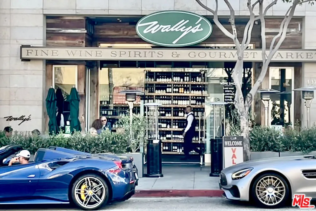 Beverly Hills, California 90210, United States, 2 Bedrooms Bedrooms, ,3 BathroomsBathrooms,Residential,Active,204217